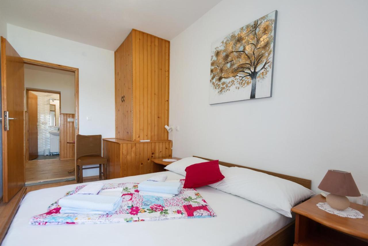 Guesthouse Pavla 古维达里 外观 照片